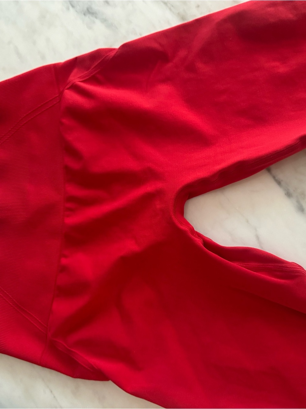 EFFORTLESSLIFT™ SEAMLESS LEGGINGS WITH GRAY LOGO - FIERY RED MEDIUM LONG - Picture 4 of 6